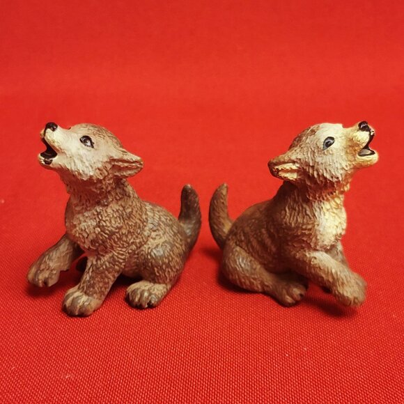 Wolf Pup Figurines Wild Safari North American Wildlife Collection 2007 - Picture 10 of 11